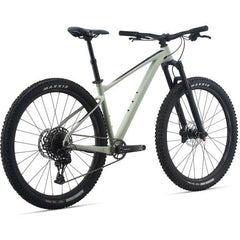 2021 Giant Fathom 1 29" Hardtail Mountain Bike