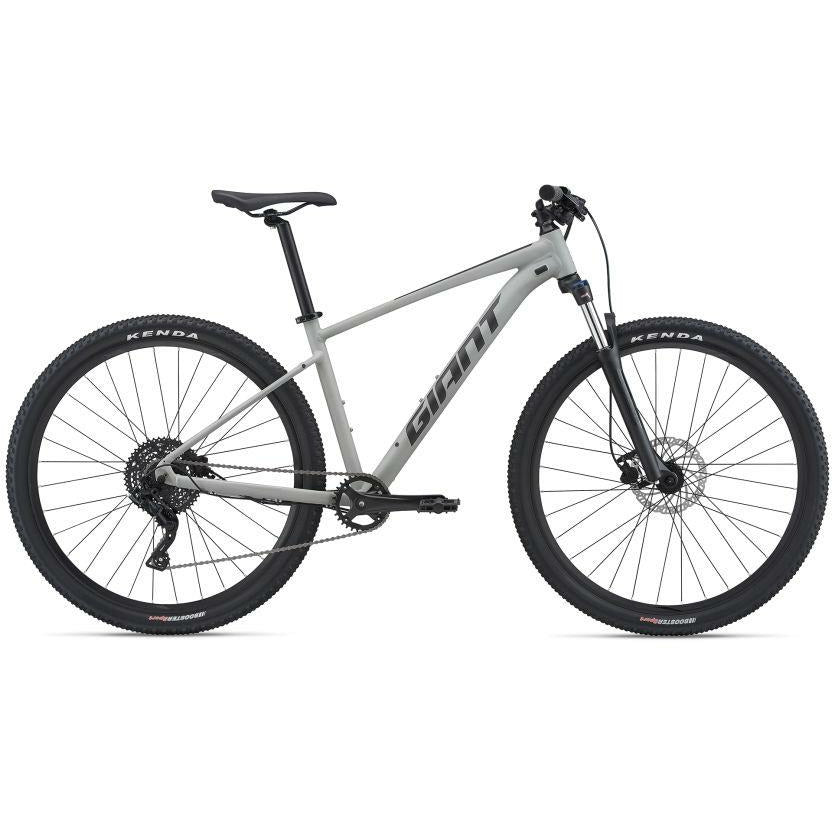 2021 Giant Talon 29 2 Mountain Bike